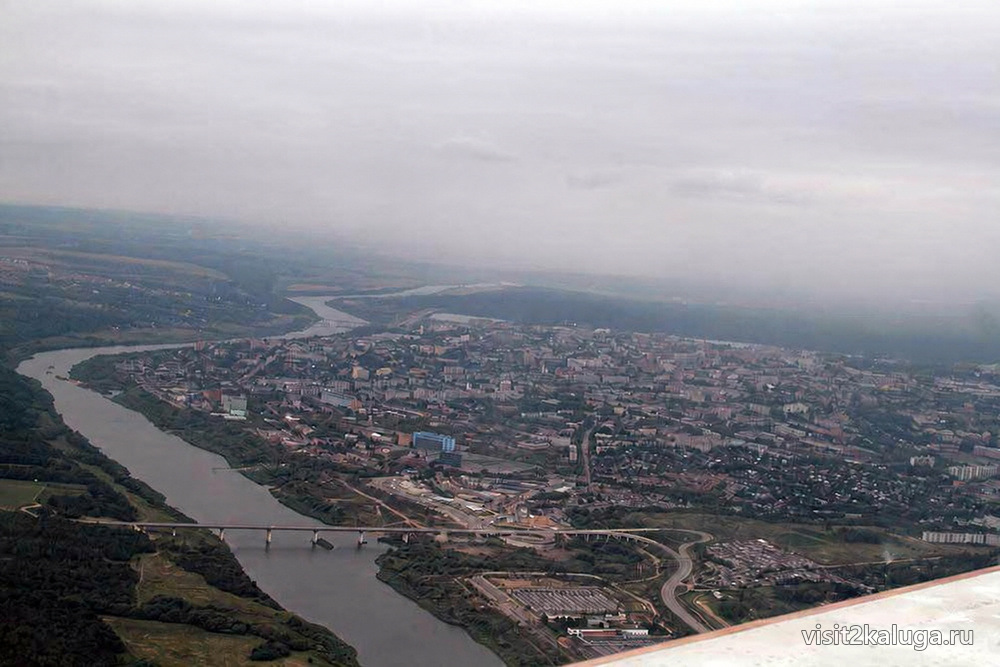 Сверху над городом