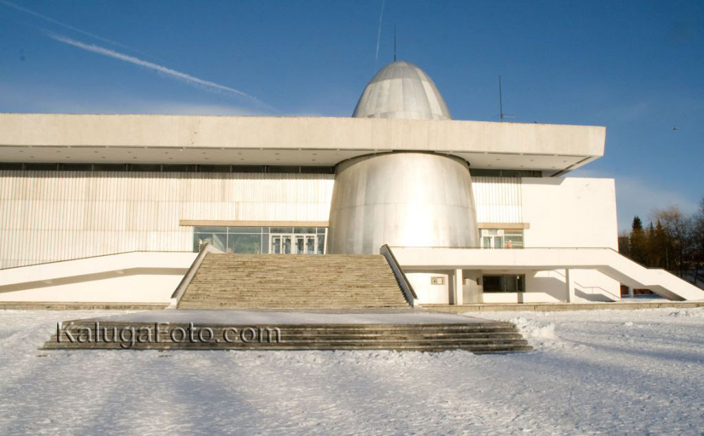 Околдованный зимой музей космонавтики