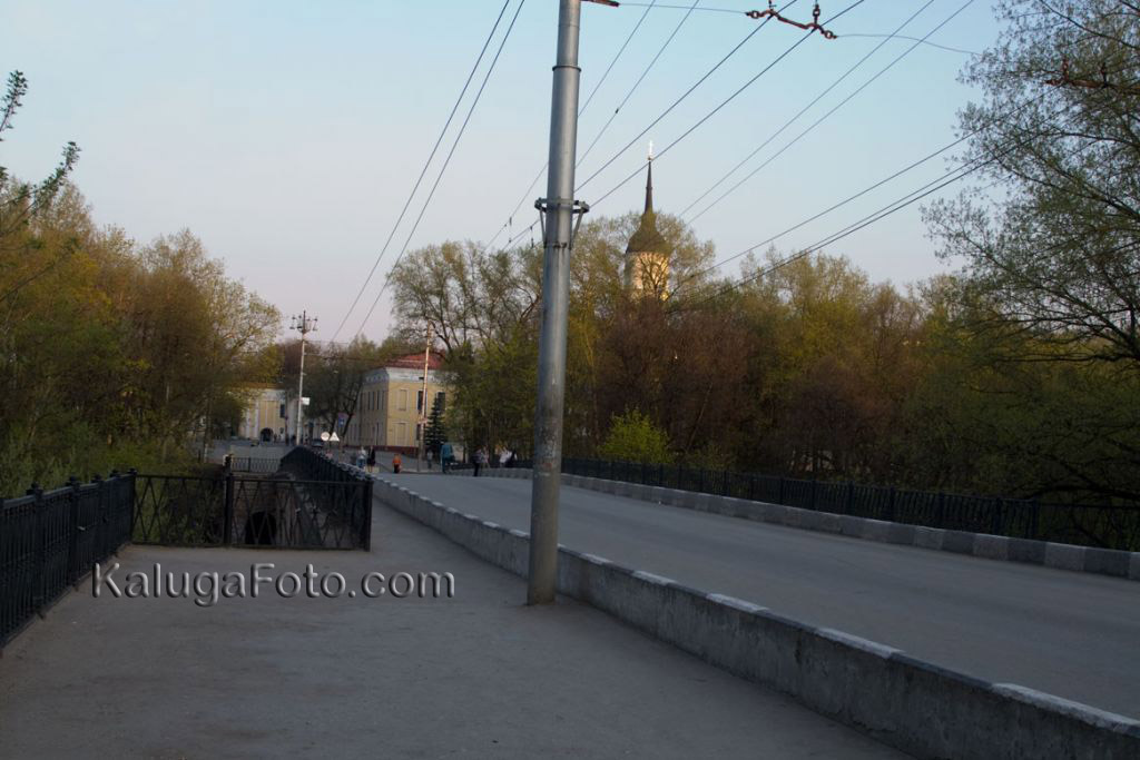 Каменный мост сверху со стороны улицы Пушкина
