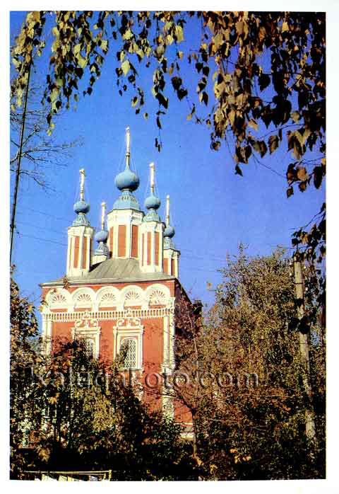 Церковь Георгия "за верхом".