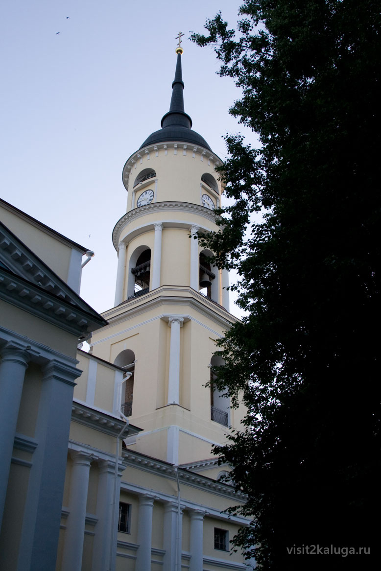Троицкий собор  в парке культуры